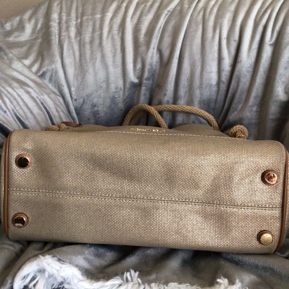 Michael Kors Isla tote - Picture 4 of 5